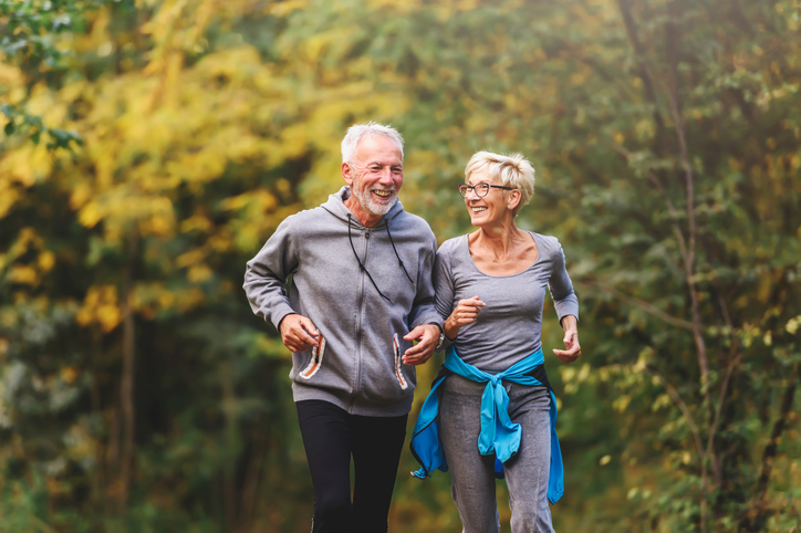 Retired couple running, clear goals